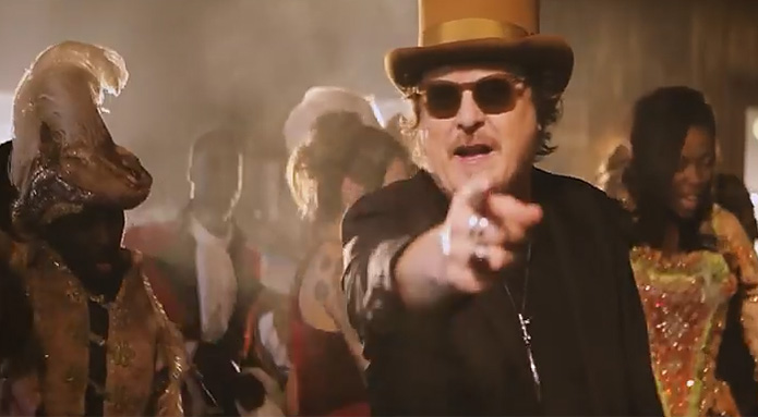 Anche Zucchero nel parmigiano di “Velluto Rosso” di rabbia
