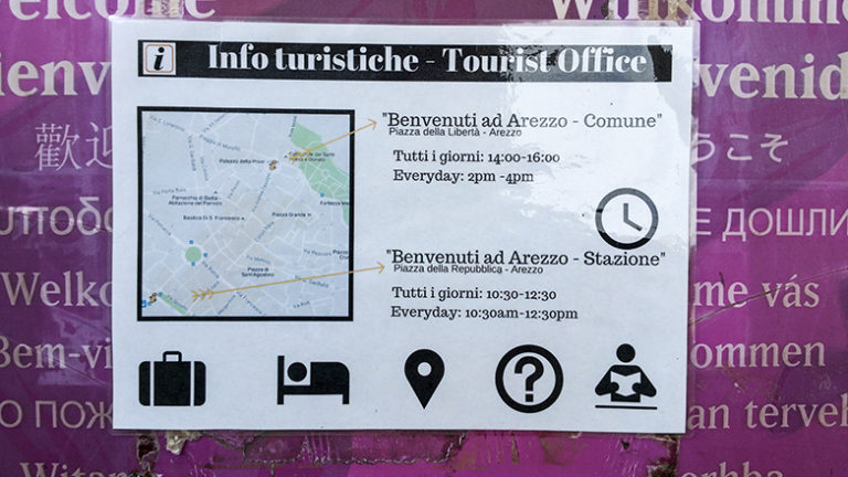 Noi i turisti se scacceno, altro che Benvenuti ad Arezzo!!