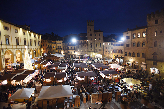 Arezzo si prepara al Natale