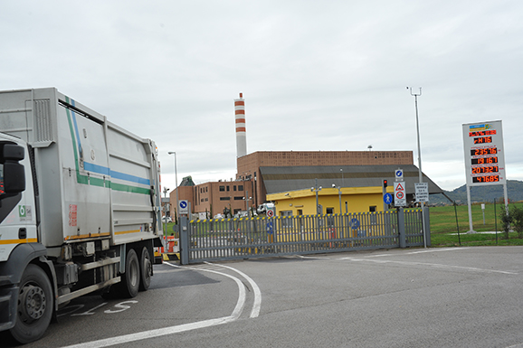 Arezzo e l’espansione dell’impianto di San Zeno: dubbi e richieste di chiarezza da Scelgo Arezzo