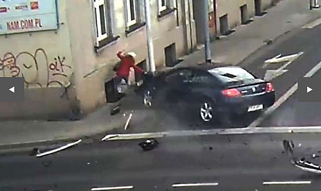 auto_vs_lampione