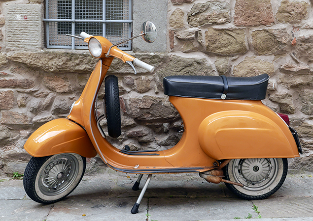 Ritrovata la vespa dell’assessore Comanducci!