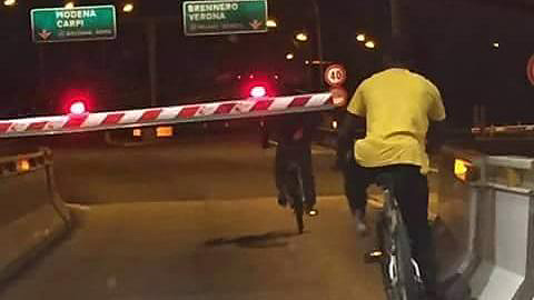 migranti-bici