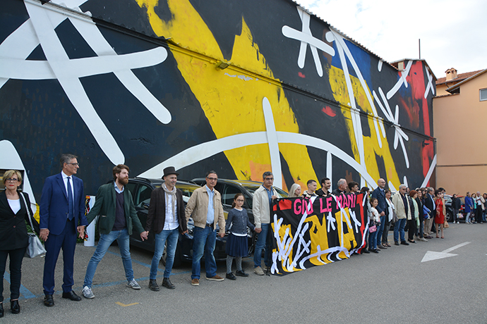 Il giglio magico rifiorisce davanti ai murales