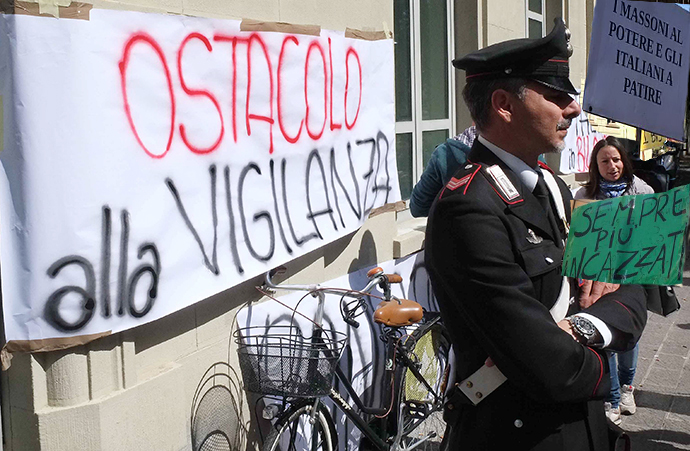 protesta-banca-etruria
