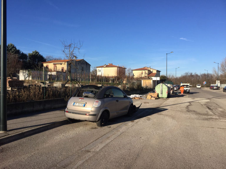 Ala faccia del decoro cittadino