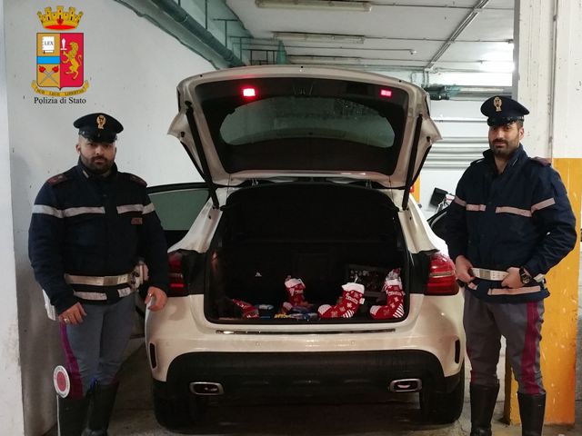 Rubate le calze della Befana in Autogrill e i gestori ringraziano