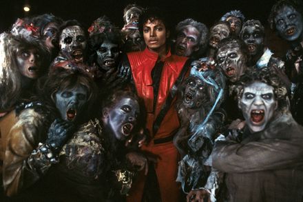 Come in un video di Michael Jackson – “Wave” il ritorno