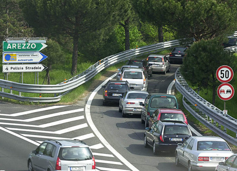 A1: dalla mezzanotte alle 04:00,  chiusa l’uscita direzione Nord di Arezzo