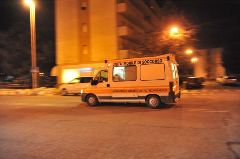 Incidente stradale, nella notte perde la vita 35enne albanese