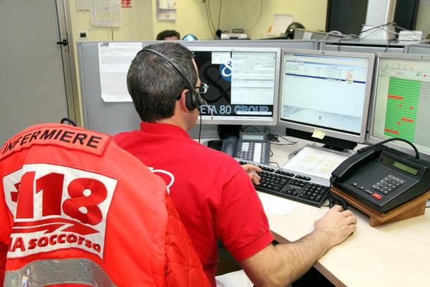 Incidente stradale sulla SP 70 a Castel San Niccolò: feriti donna e minore