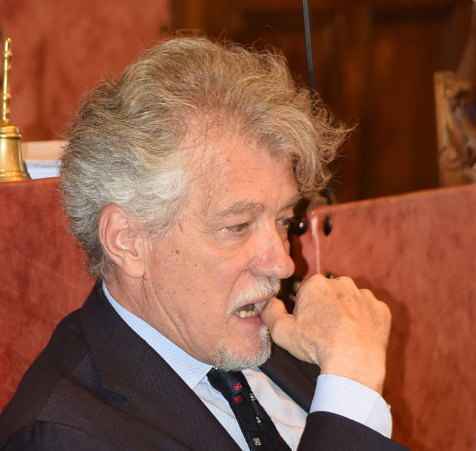 Ad Arezzo salta la giunta Ghinelli