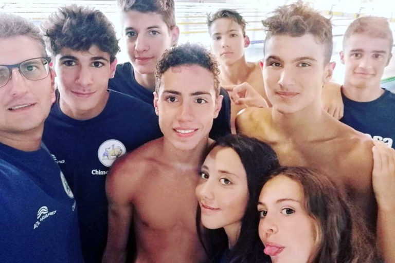 Record e medaglie per la Chimera Nuoto ai campionati regionali