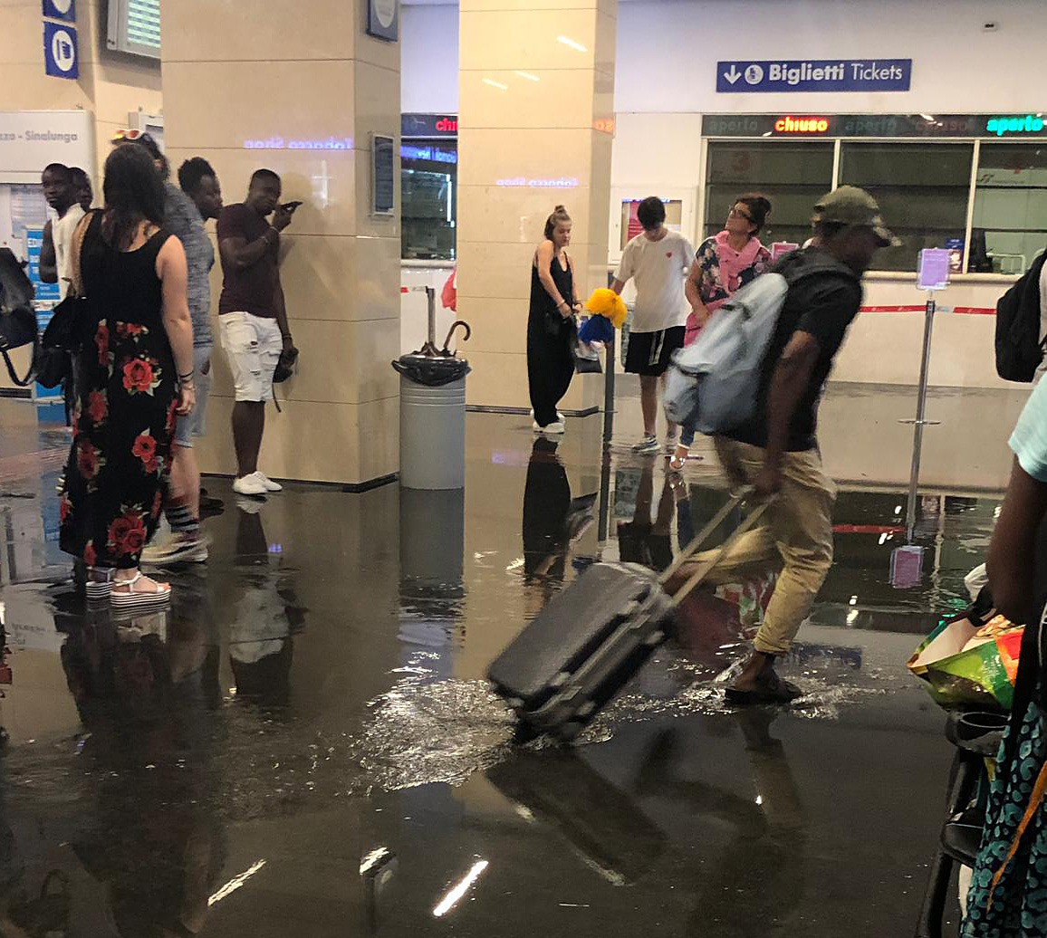 allagamento stazione arezzo1
