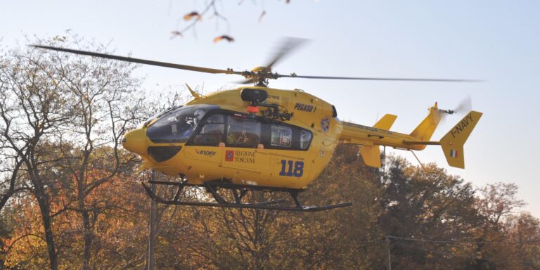 Lite in famiglia, aggredita dal marito con un martello: è grave