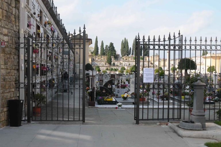 Cornacchini e Rossi su degrado cimiteri