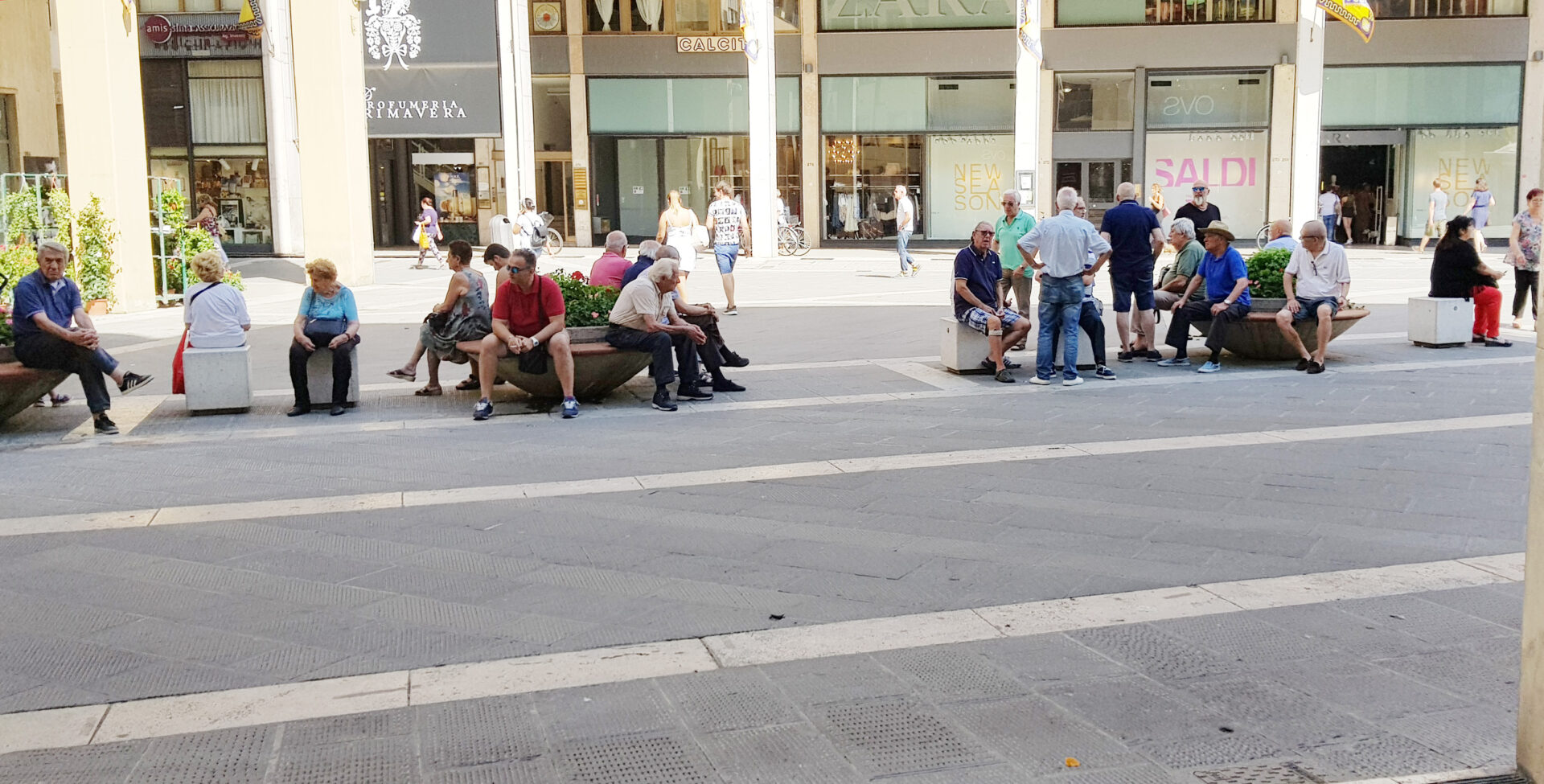Aretini in piazza San Jacopo