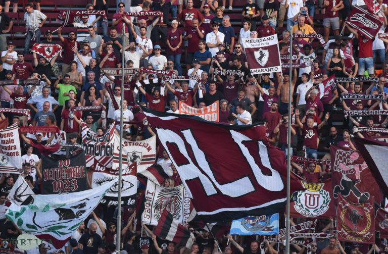 Arezzo, inizia stasera il tour de force: tifo organizzato in sciopero