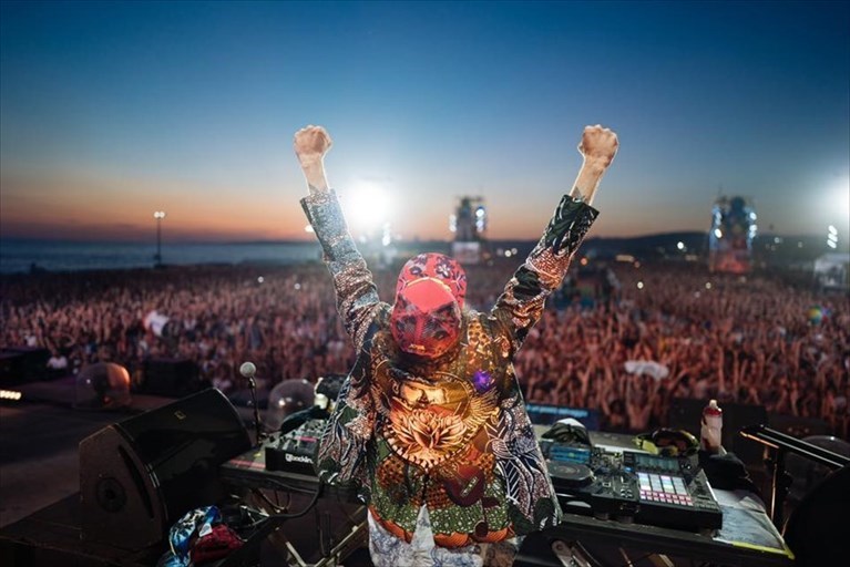 Jova Beach Party annullato, la Procura di Vasto apre un fascicolo per irregolarità