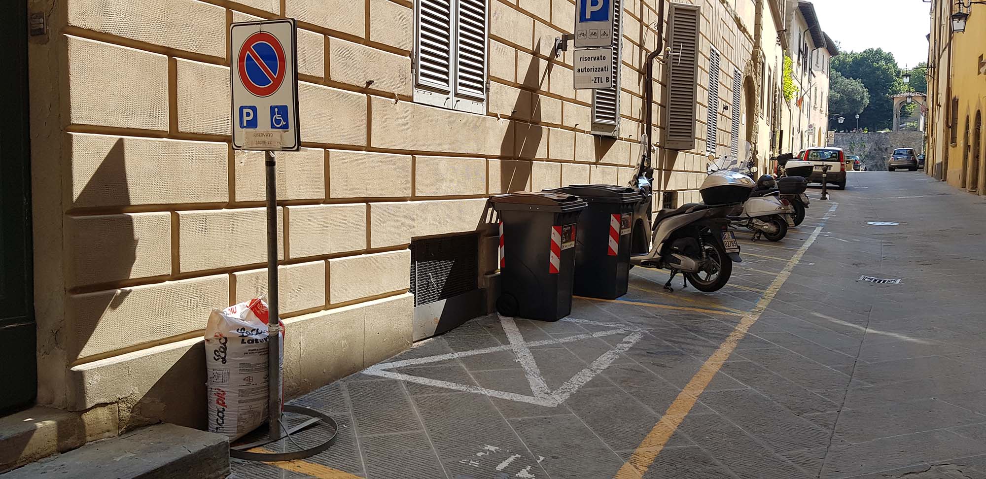 Parcheggio disabili via dell'Orto