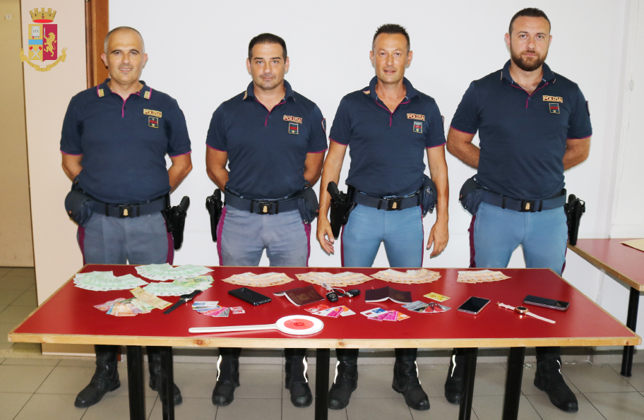 Arrestati dalla Polizia Stradale per favoreggiamento dell’immigrazione clandestina