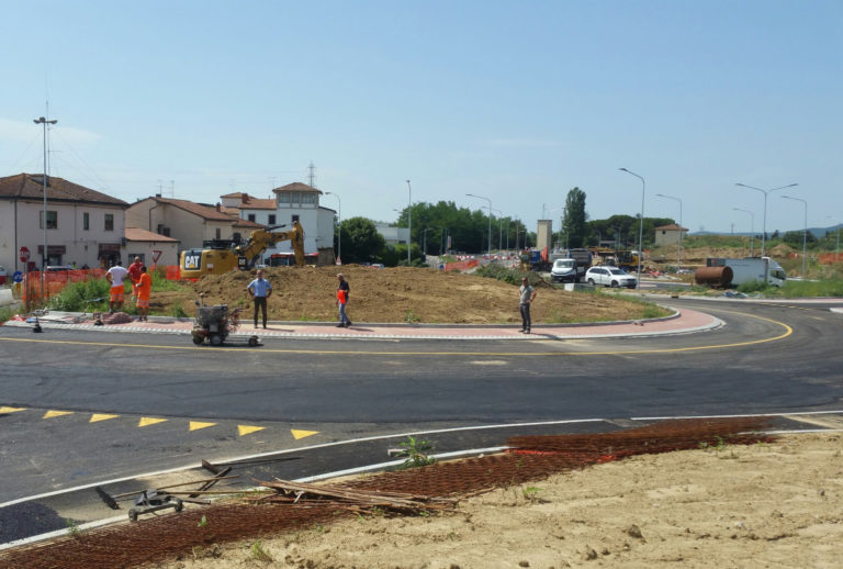 Chiani: aperte al traffico le due rotatorie