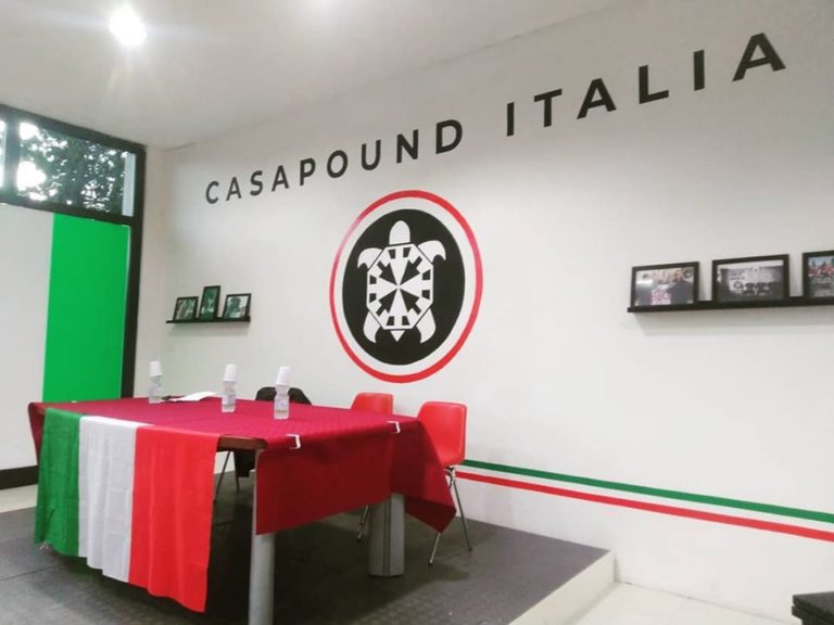 Arezzo e CasaPound