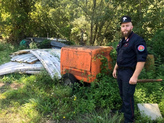Carabinieri Forestali scoprono e sequestrano discarica abusiva in Casentino