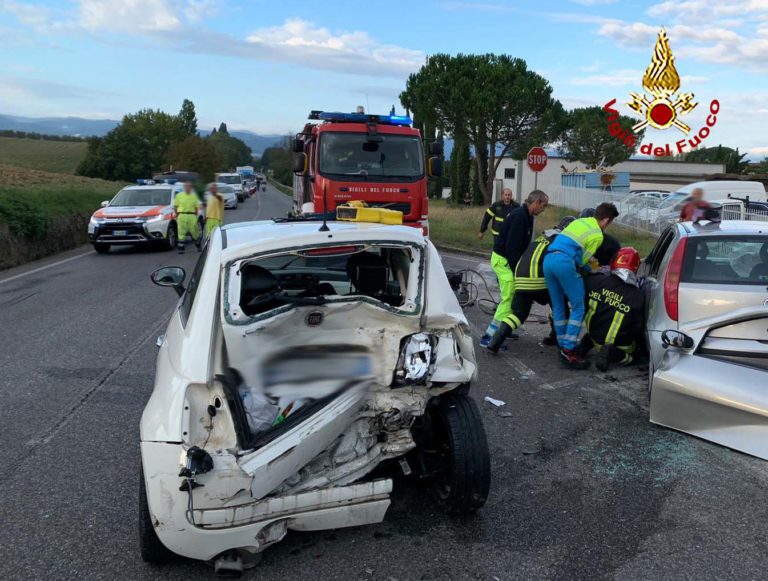 Scontro sulla Regionale 4 feriti
