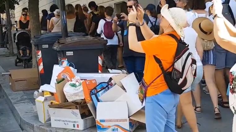 Zozz Tour ad Arezzo (video)