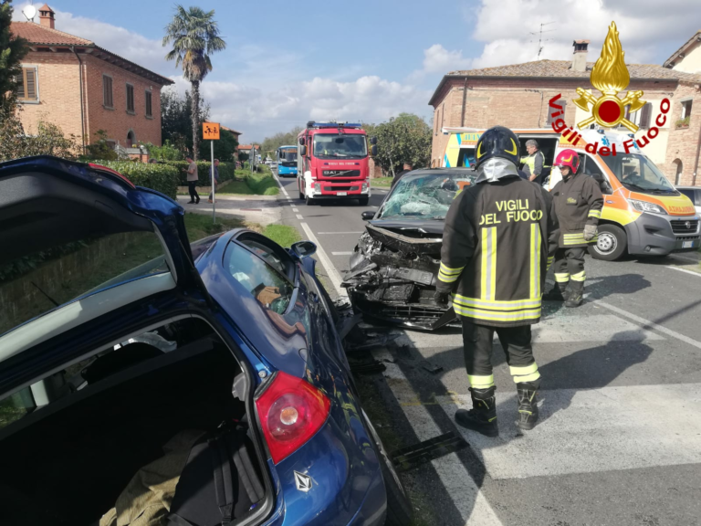 Incidenti stradali: dieci i feriti nella giornata di oggi, mamma e bimbo finiscono alle Scotte in codice rosso