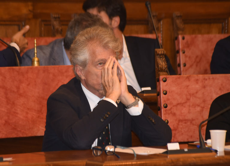 Caro Ghinelli, certe frasi e comportamenti non sono da Sindaco