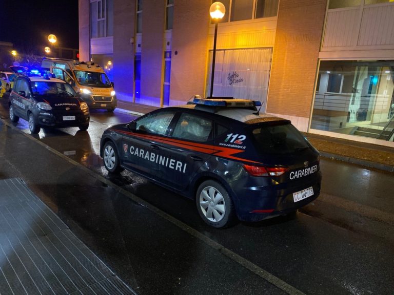 Marito ubriaco aggredisce carabiniere dopo lite in casa: arrestato