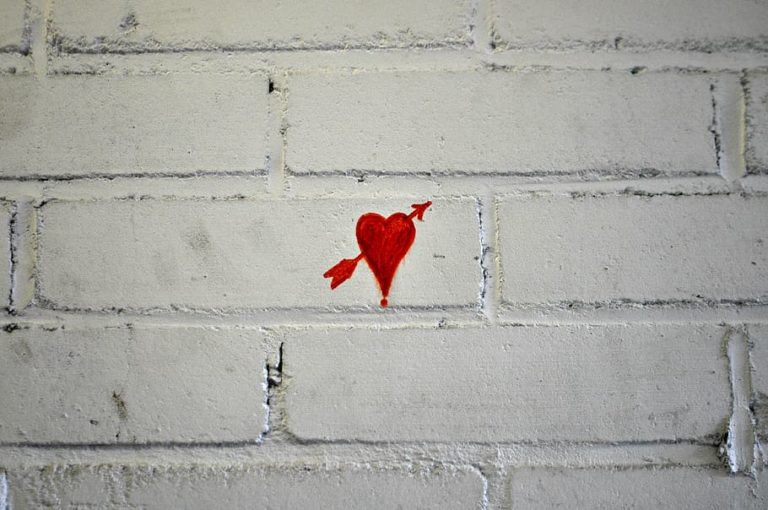 San Valentino sui muri di Arezzo (Video)