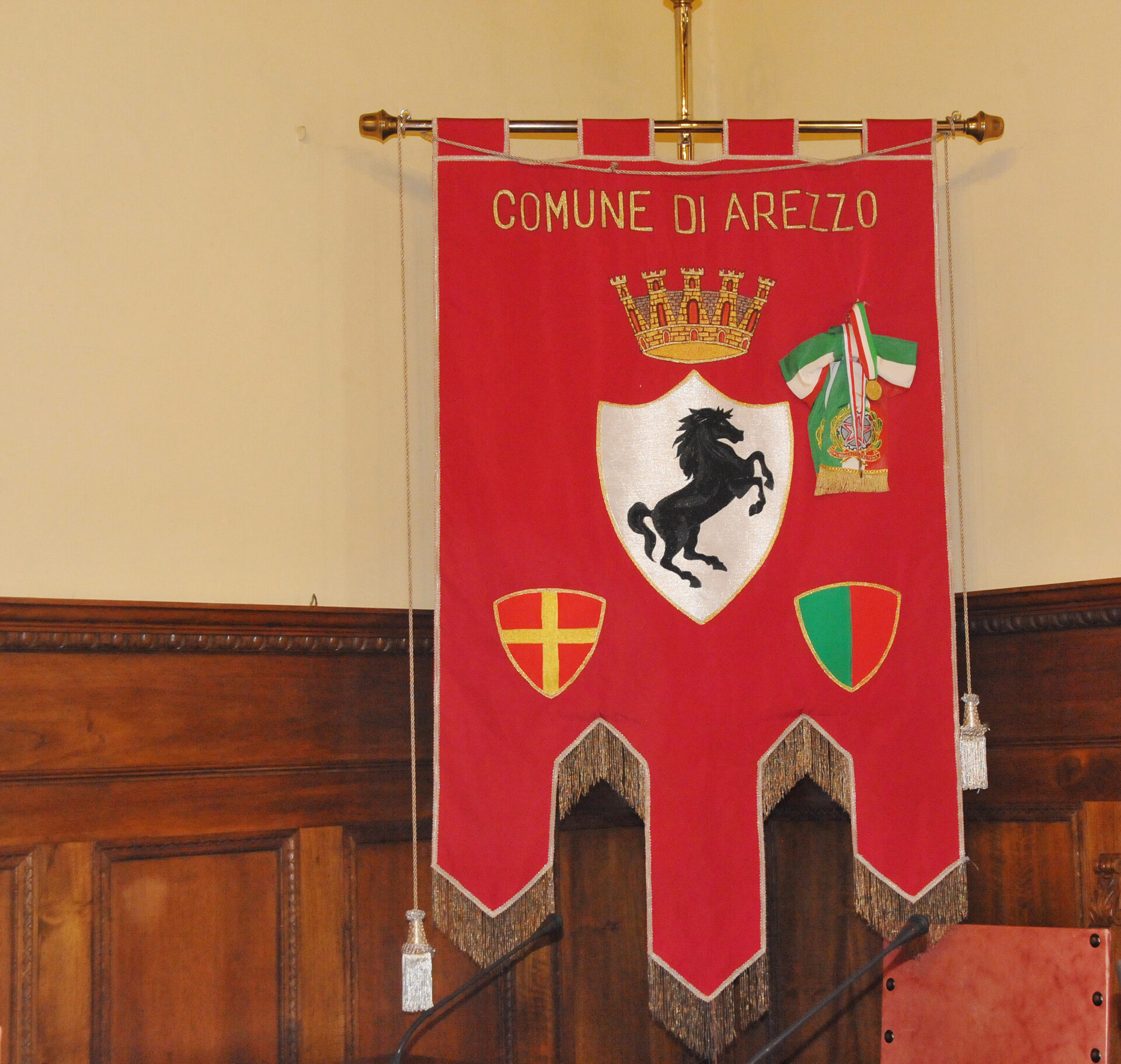 stendardo-consiglio-comunale -arezzo