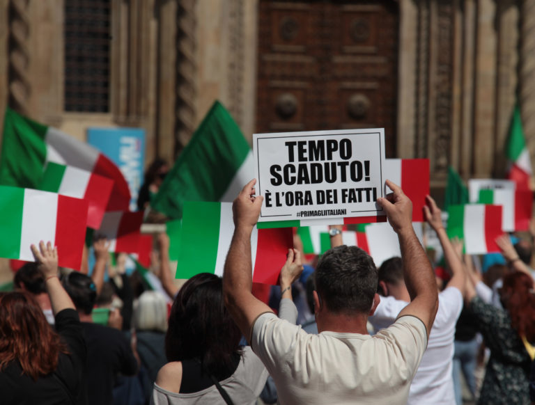 Il 2 Giugno ad Arezzo: la manifestazione del centrodestra, le foto