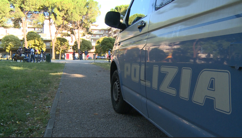 Polizia blitz campo di marte2