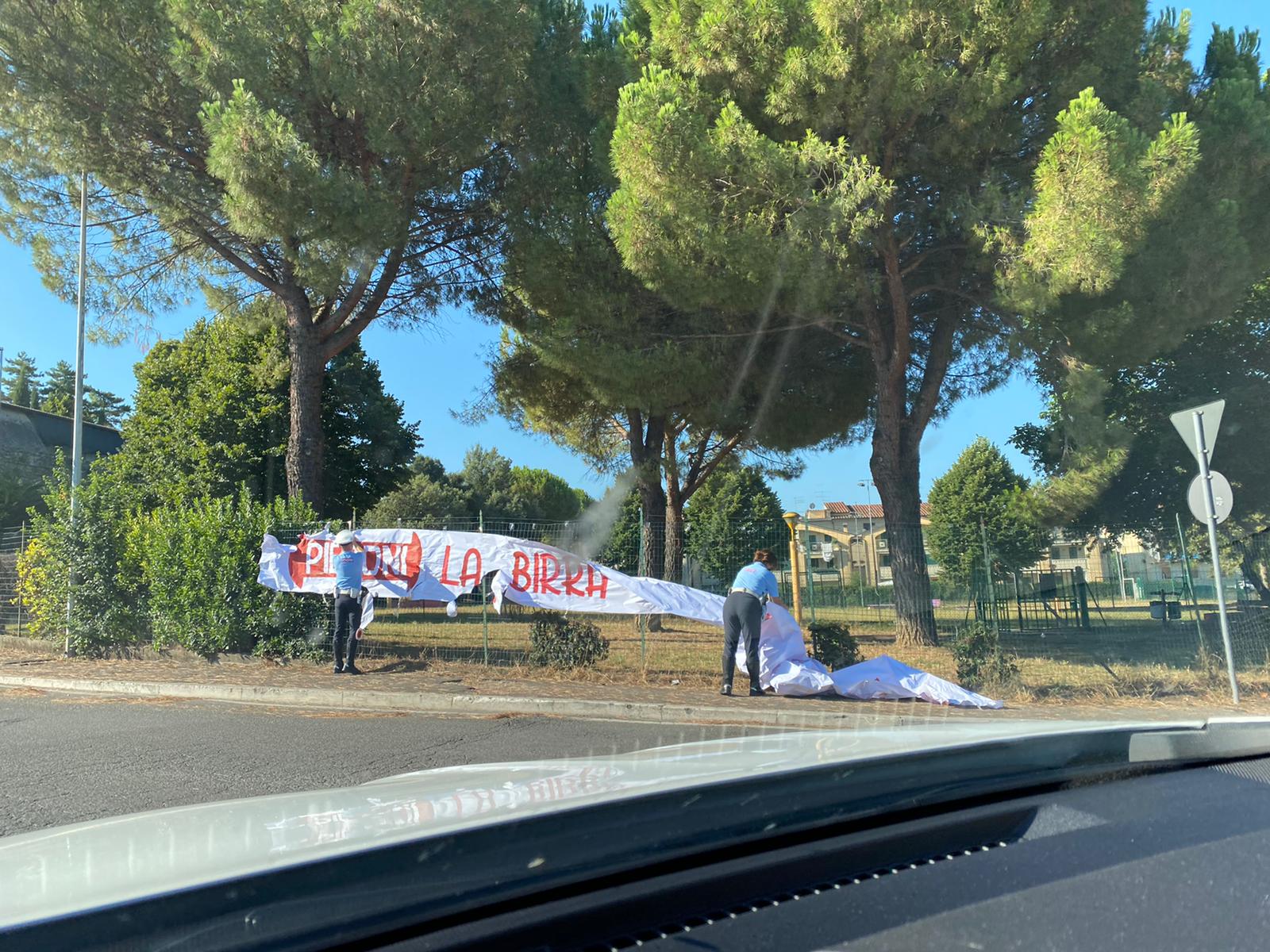 Strisicione-tifosi1