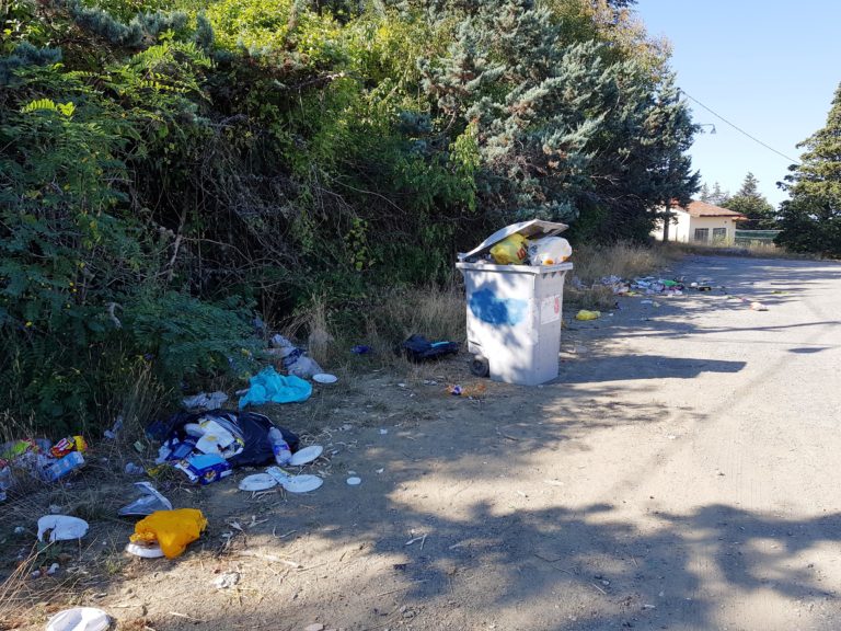 L’immondizia sull’Alpe di Poti 