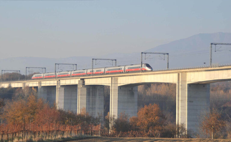 Cortona, il treno Frecciarossa e la fermata a Terontola sono confermati per i prossimi due anni