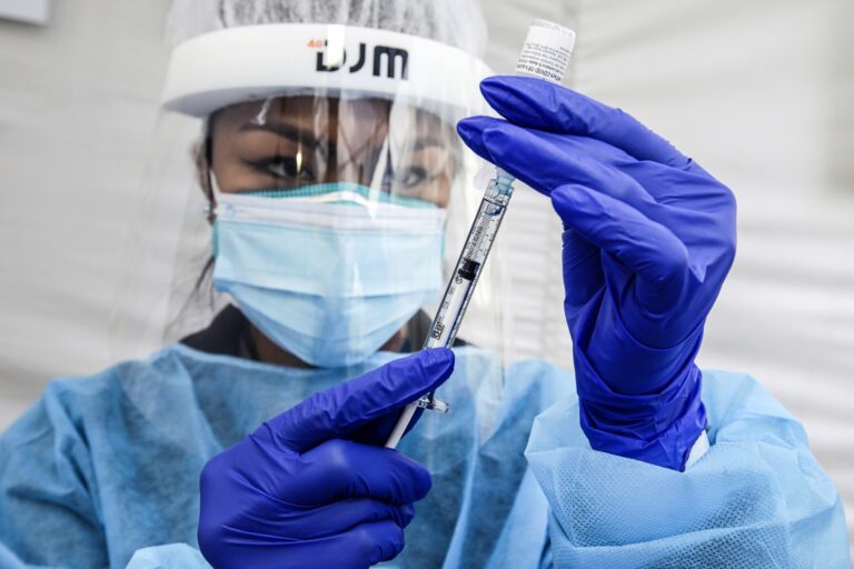 Come sedersi sulla “panchina” vaccinale