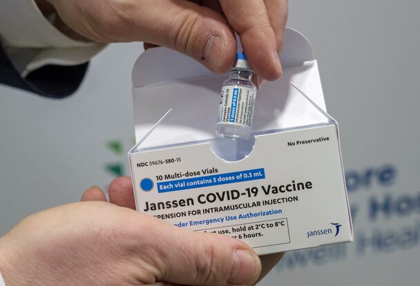 Vaccino Johnson & Johnson: arrivata la prima fornitura per la Asl Toscana sud est
