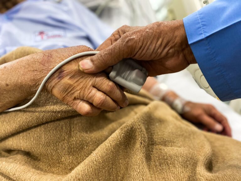  Arezzo, Covid-19: i rèport dei contagi nei comuni e nelle Rsa 