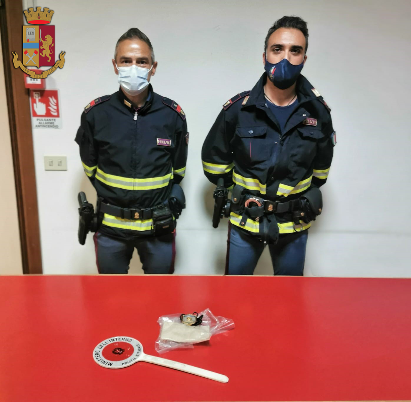 Cinese trovato in possesso di anfetamine arrestato dalla Polizia Stradale di Arezzo