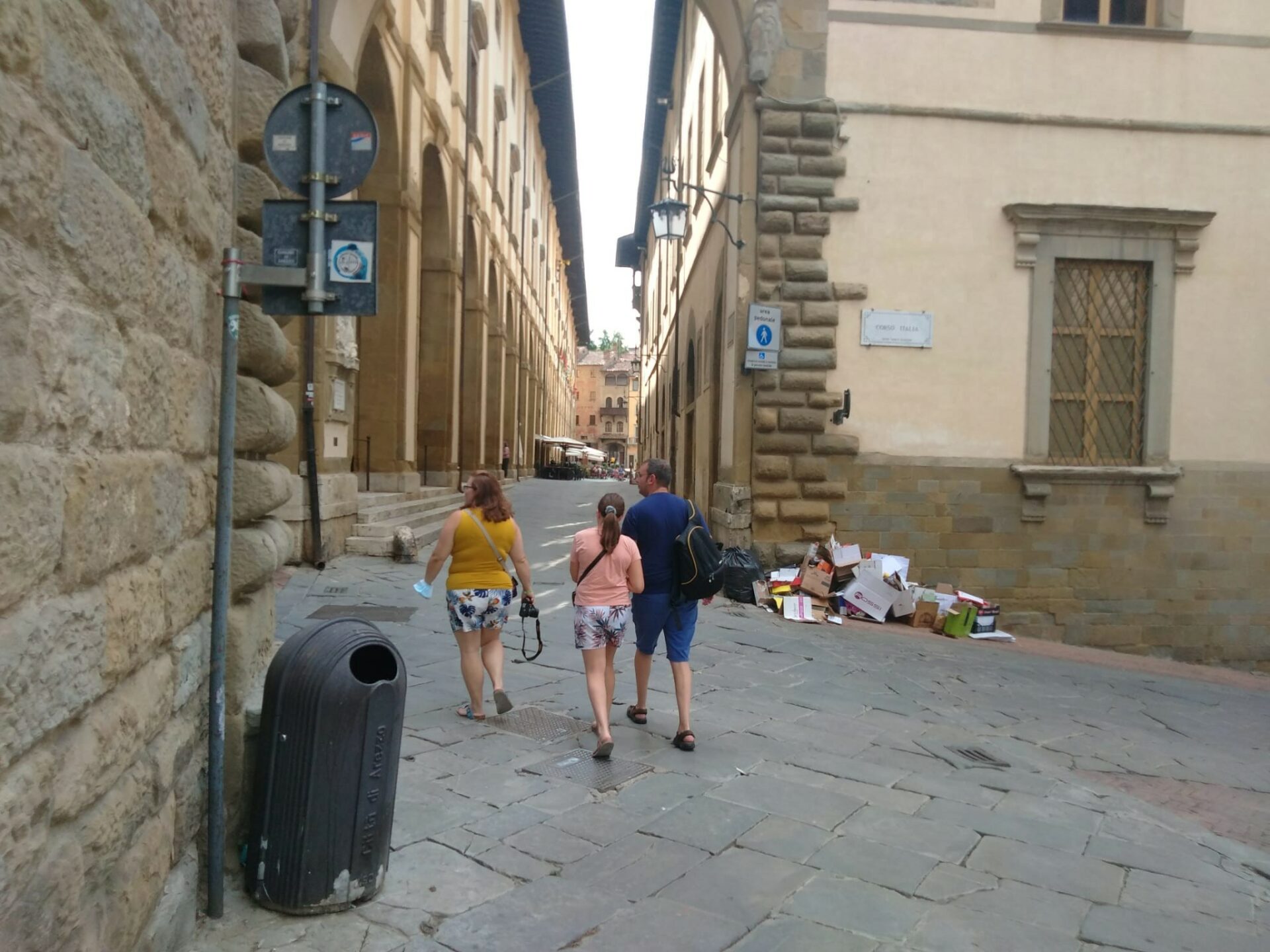 Turisti e rifiuti