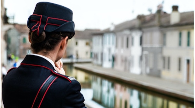 carabiniere-donna