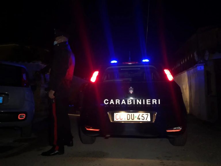 Montevarchi, irruzione in casa: coppia sequestrata e picchiata. Ladri in fuga con gioielli e contanti
