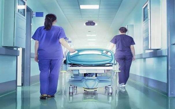 Post Covid su Facebook, Oss reintegrata dal tribunale la Asl fa appello