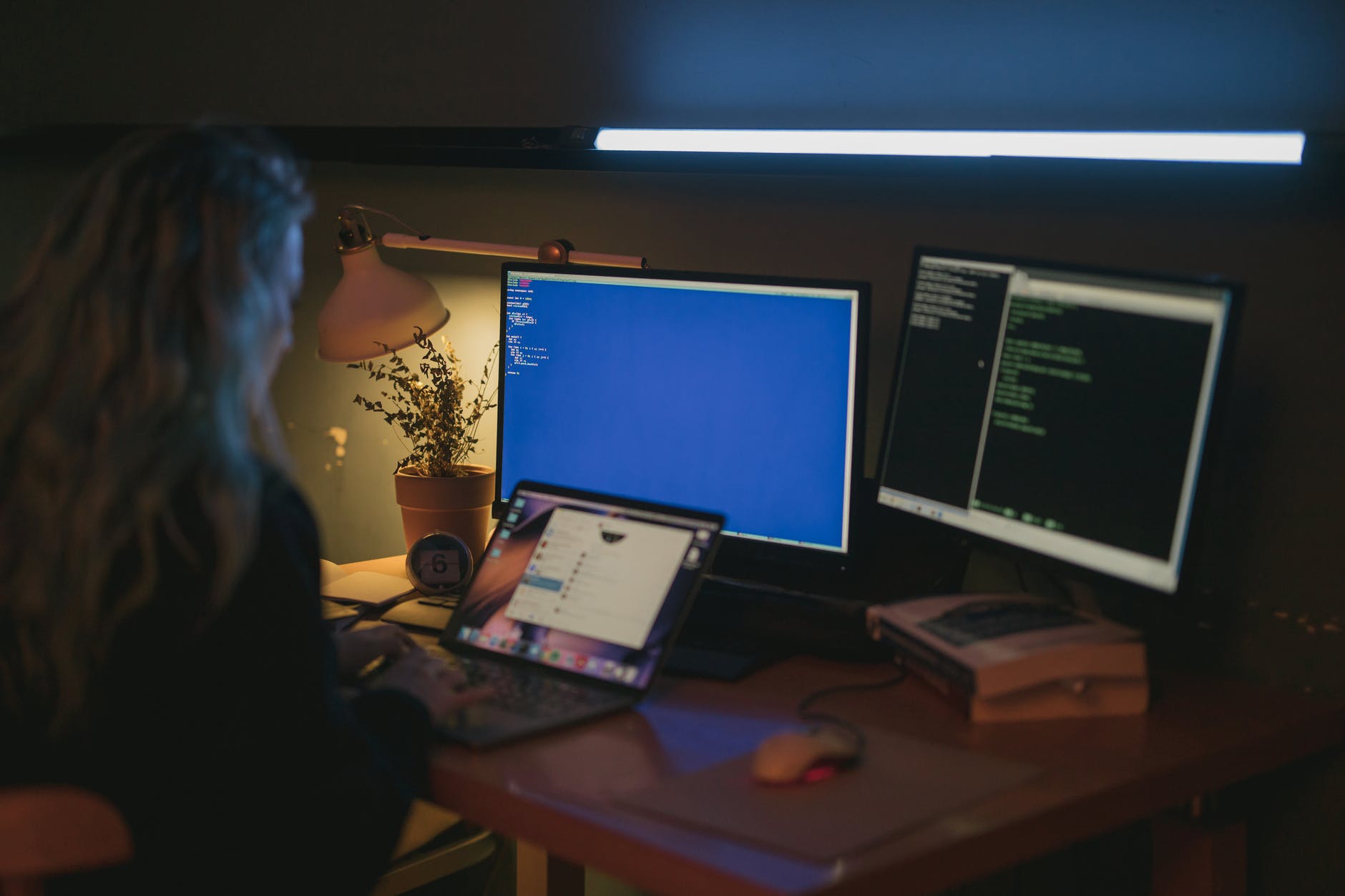 hacker-novax
