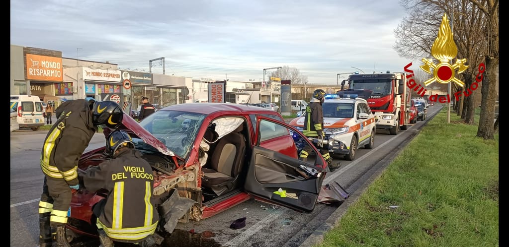 Vigili del fuoco incidente Montevarchi
